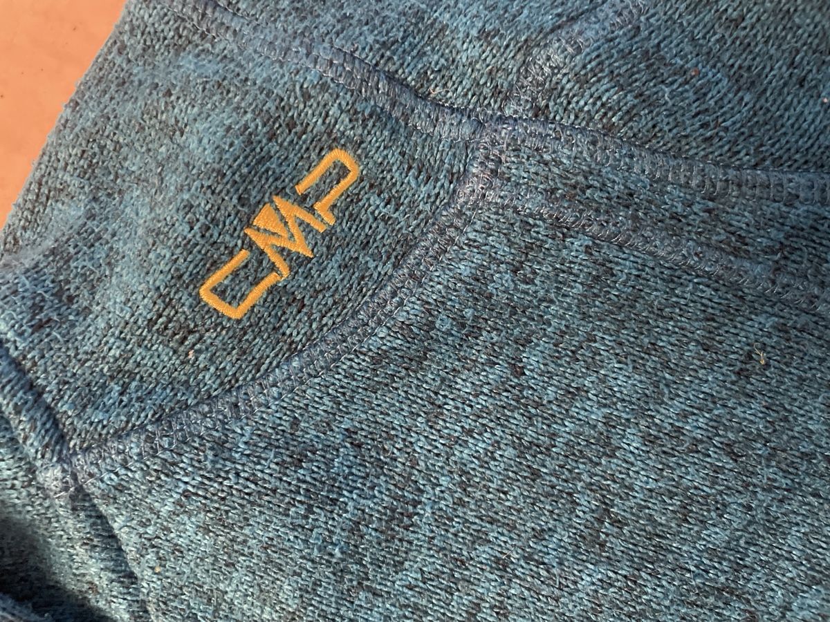 CMP Giacche & Cappotti: CMP Strickfleecejacke blau mit Kapuze Gr.140 – Usato da Obergerlafingen venduto da cabo4 2