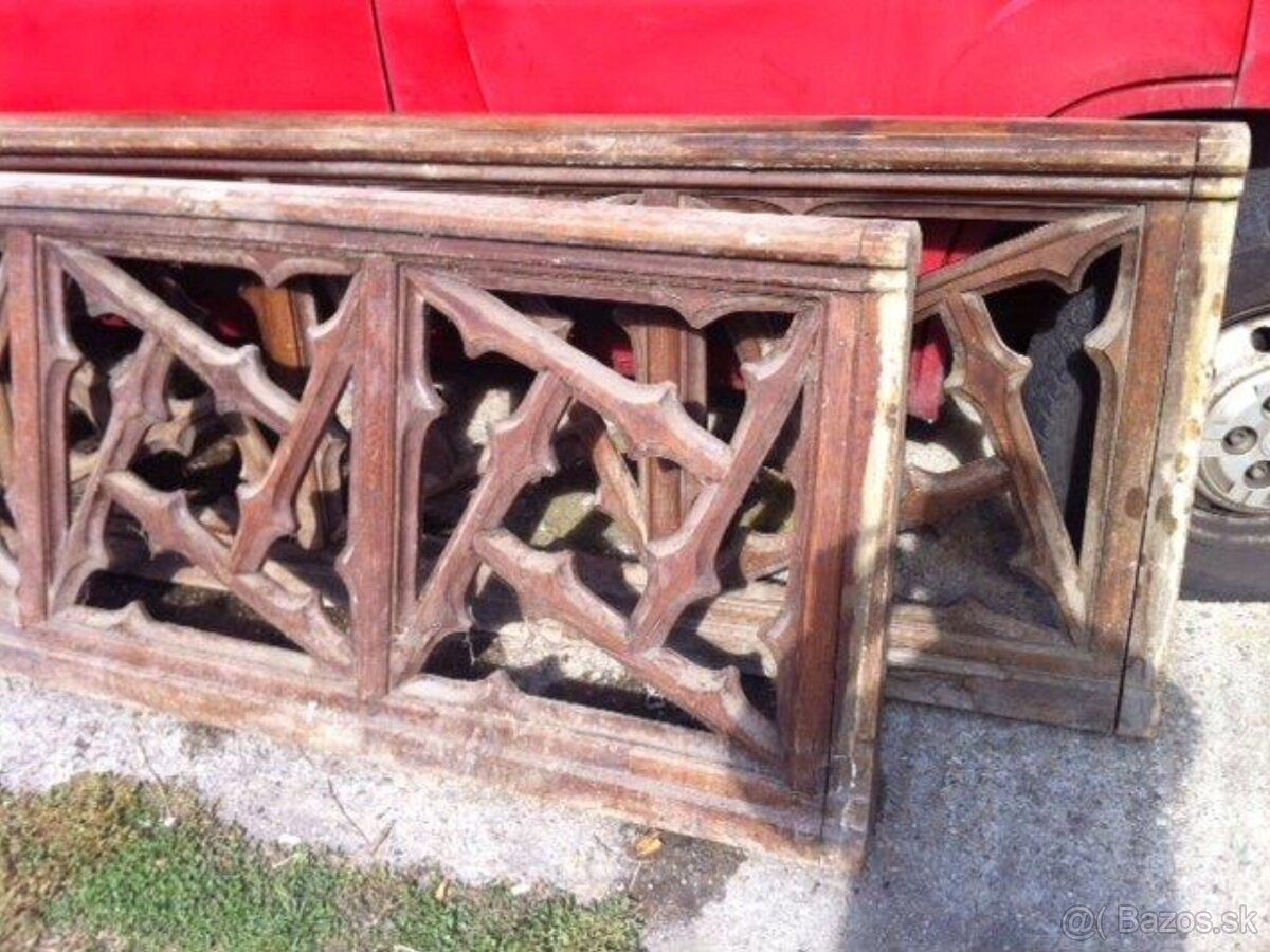 Articoli in legno: Neugotische Eichenpaneele (1850– authentisches Kulturerbe – Usato da Zweisimmen venduto da Belinator1969 3