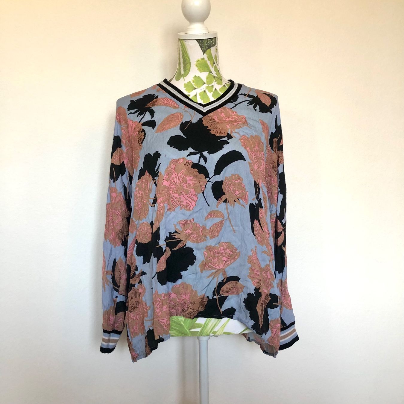Blusen: IVI Collection Bluse Viskose Seide, Grösse 36 – Gebraucht aus Brienz BE von Kokolea84