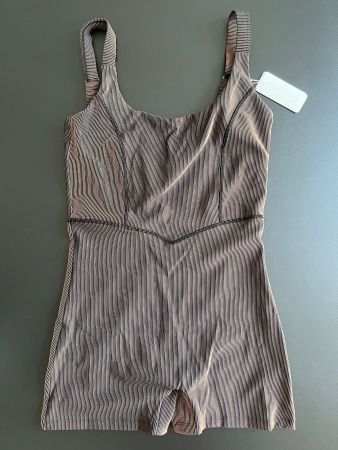Salted Contour Bodysuit Luxe Rib M - neu mit Etikett