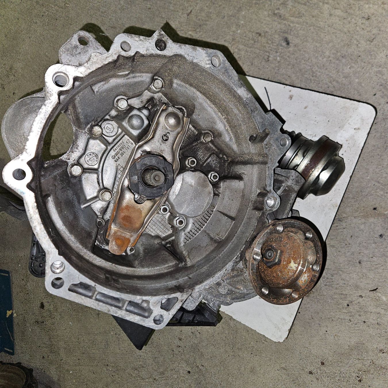 VW Alle Autoersatzteile: VW Caddy  5 Gang Getriebe – Gebraucht aus Kollbrunn von leu66 2