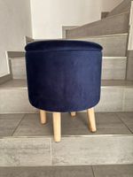 Kleiner süsser Hocker Pouf blau mit Stauraum - wie neu