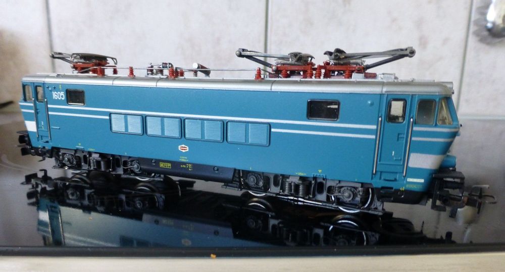 Märklin H0 - 3152 - Locomotora eléctrica - Serie 16 - NMBS