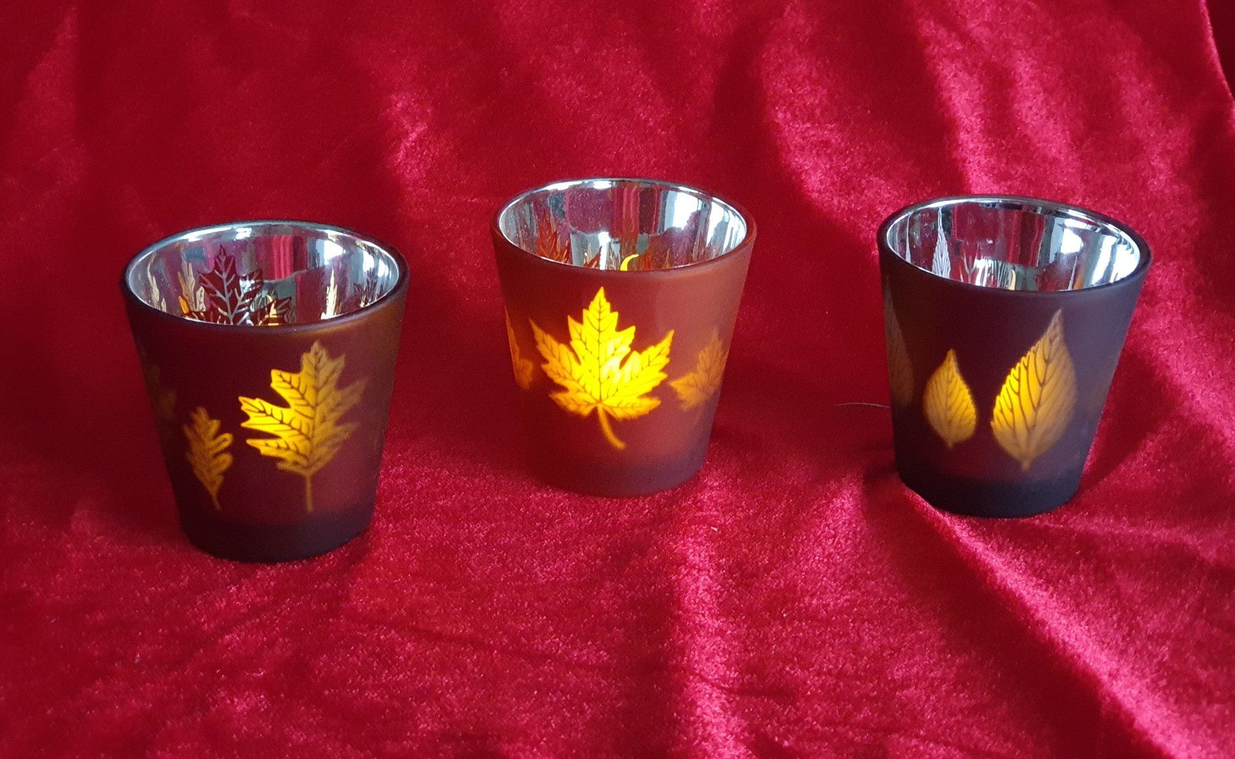 Partylite Portacandele: Partylite Kerzenständer mit Blätter – Usato da Alchenflüh venduto da Richiefender