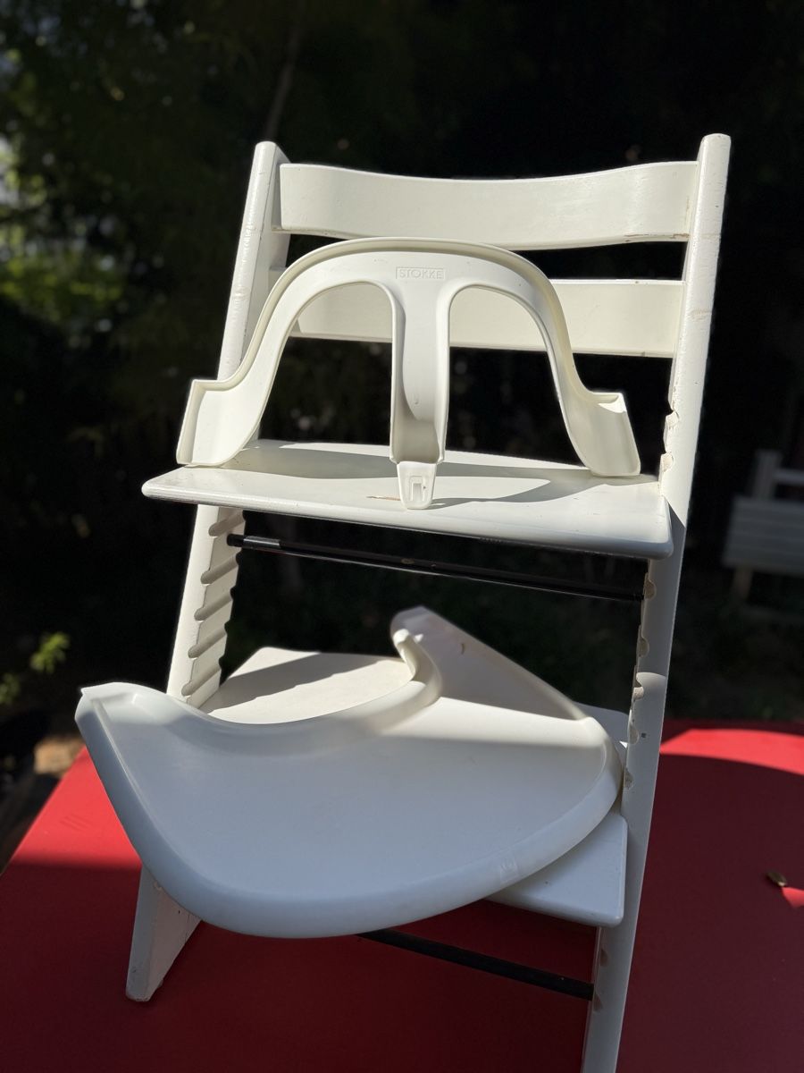 Stokke Seggioloni: Stokke Tripp Trapp with accessories – Usato da Zürich venduto da oldthings