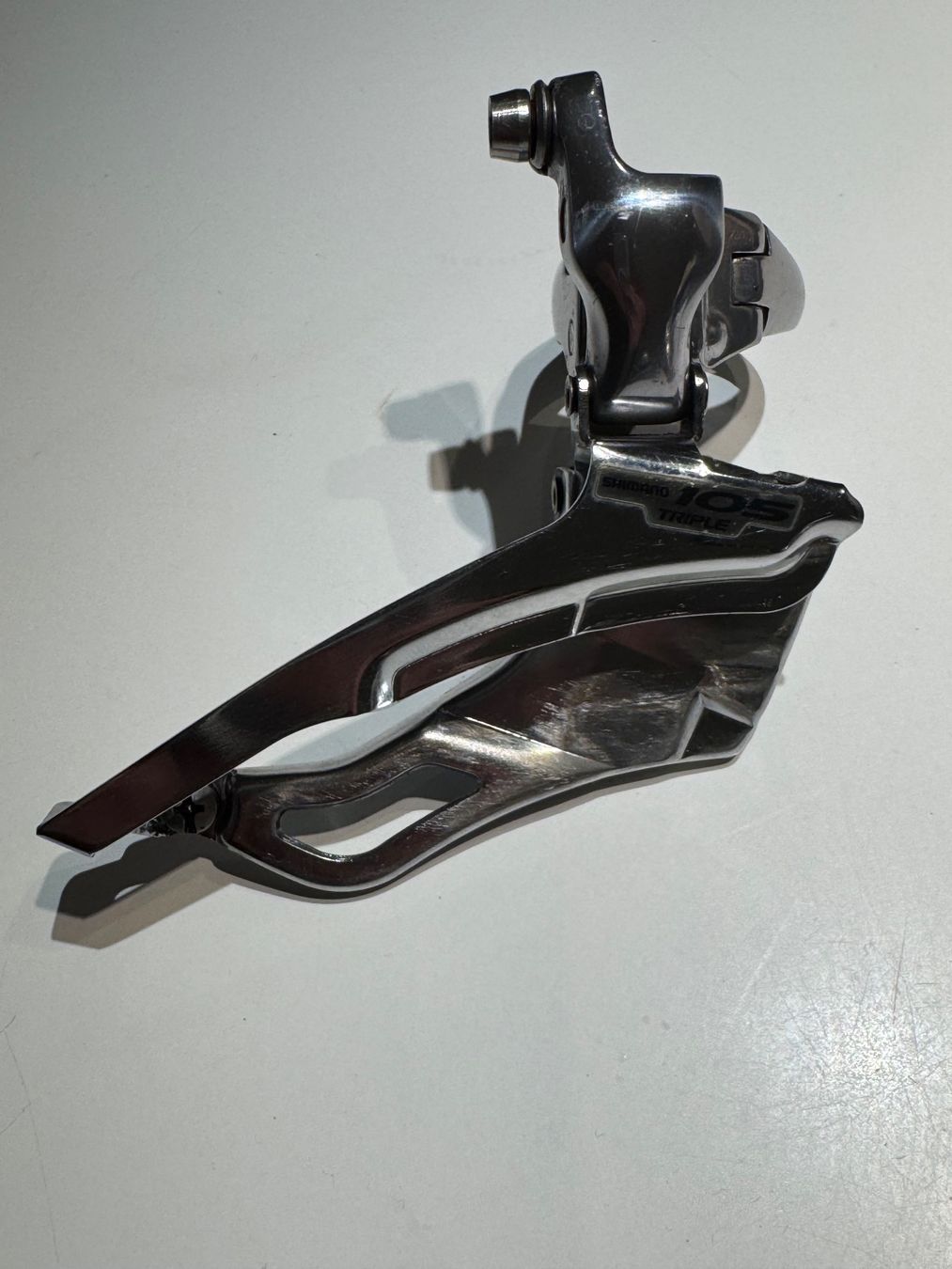 Shimano Pezzi di ricambio: Dérailleur avant Shimano 105 Triple FD-5603 – Usato da Lausanne venduto da vmitch64