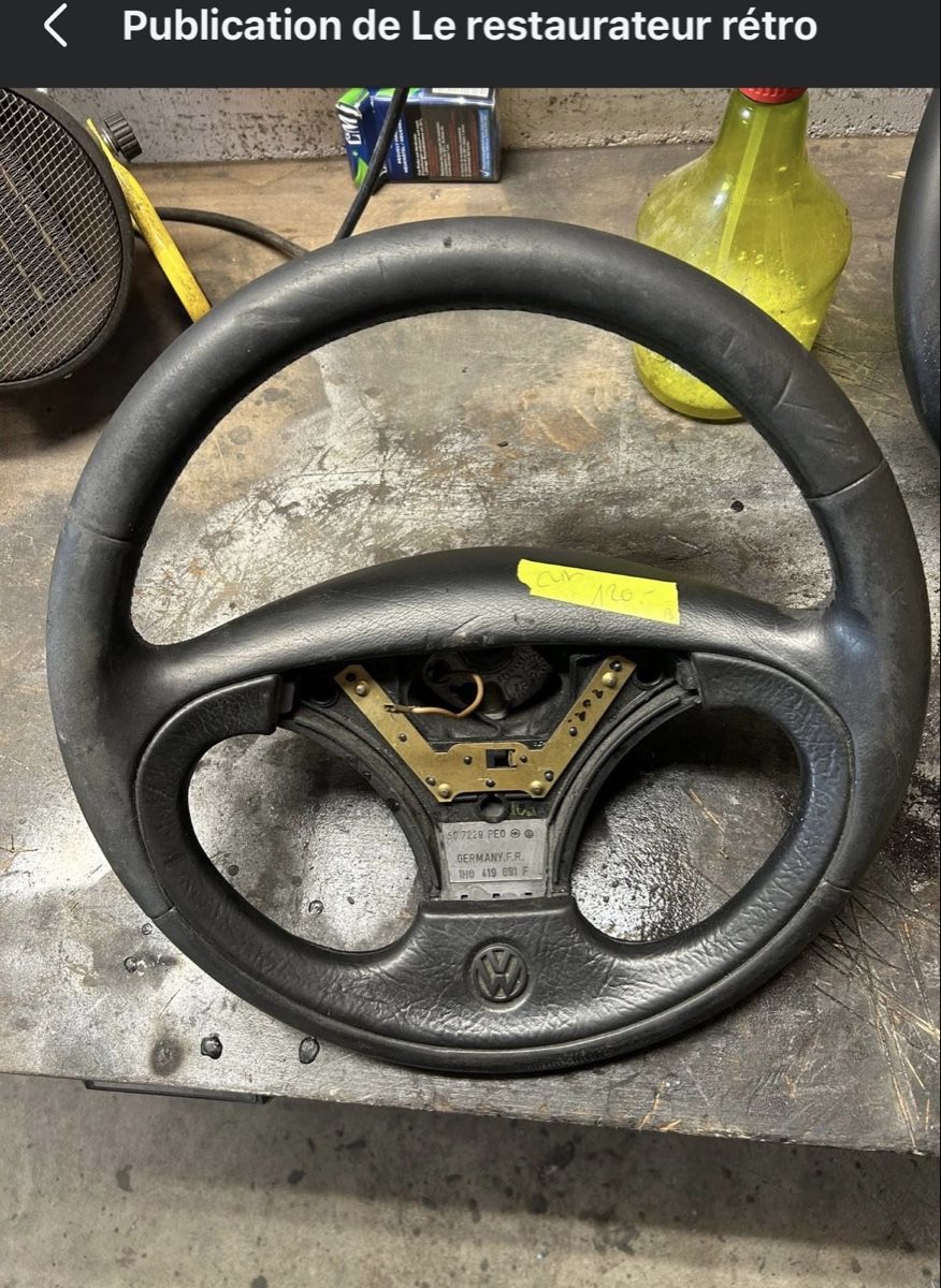Volkswagen Tutti pezzi di ricambio auto: Volant cuir VW golf 3  VR6 – Usato da Muraz (Collombey) venduto da Wolfdog1978