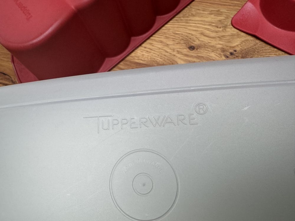 Tupperware Teglie da forno: Tupperware- Cake Aufbewärungs Behälter & Silikon Back Formen – Usato da Gurmels venduto da topsommer 4