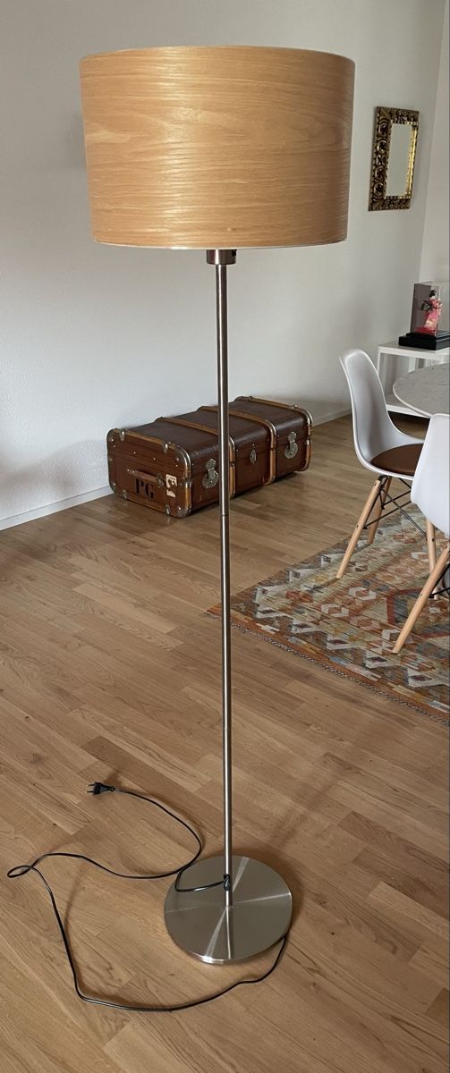 Lampade: Stehlampe mit Holzlampenschirm – Nuovo (secondo la descrizione) da Zürich venduto da shineshineshine 1