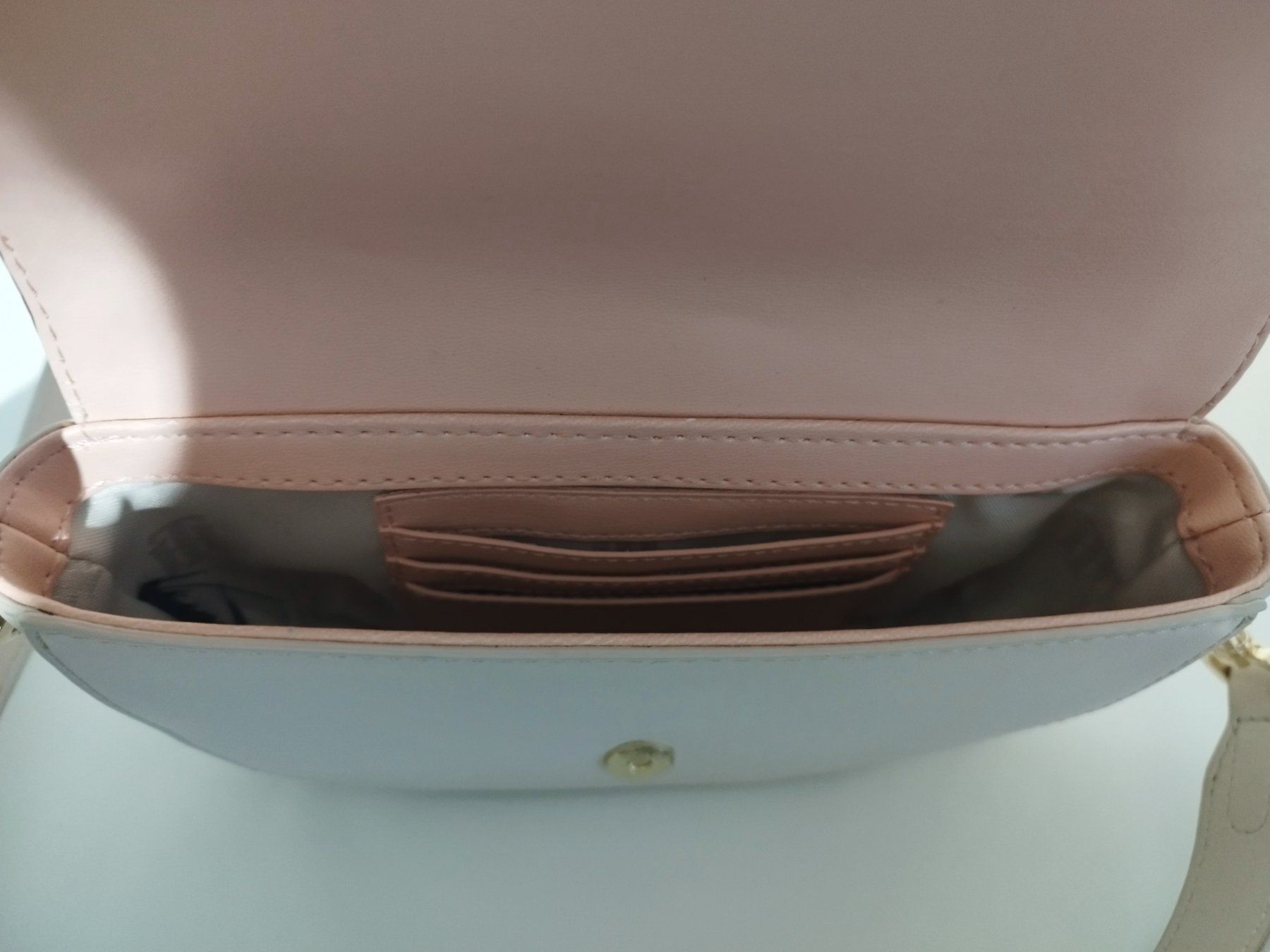 Tommy Hilfiger Taschen für Damen: Crossbody Tasche von Tommy Hilfiger – Gebraucht aus Bülach von verasara 5