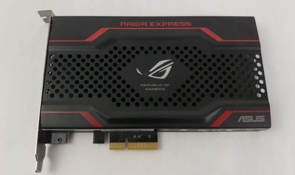 ASUS RAIDR Express PCIe SSD | Kaufen auf Ricardo