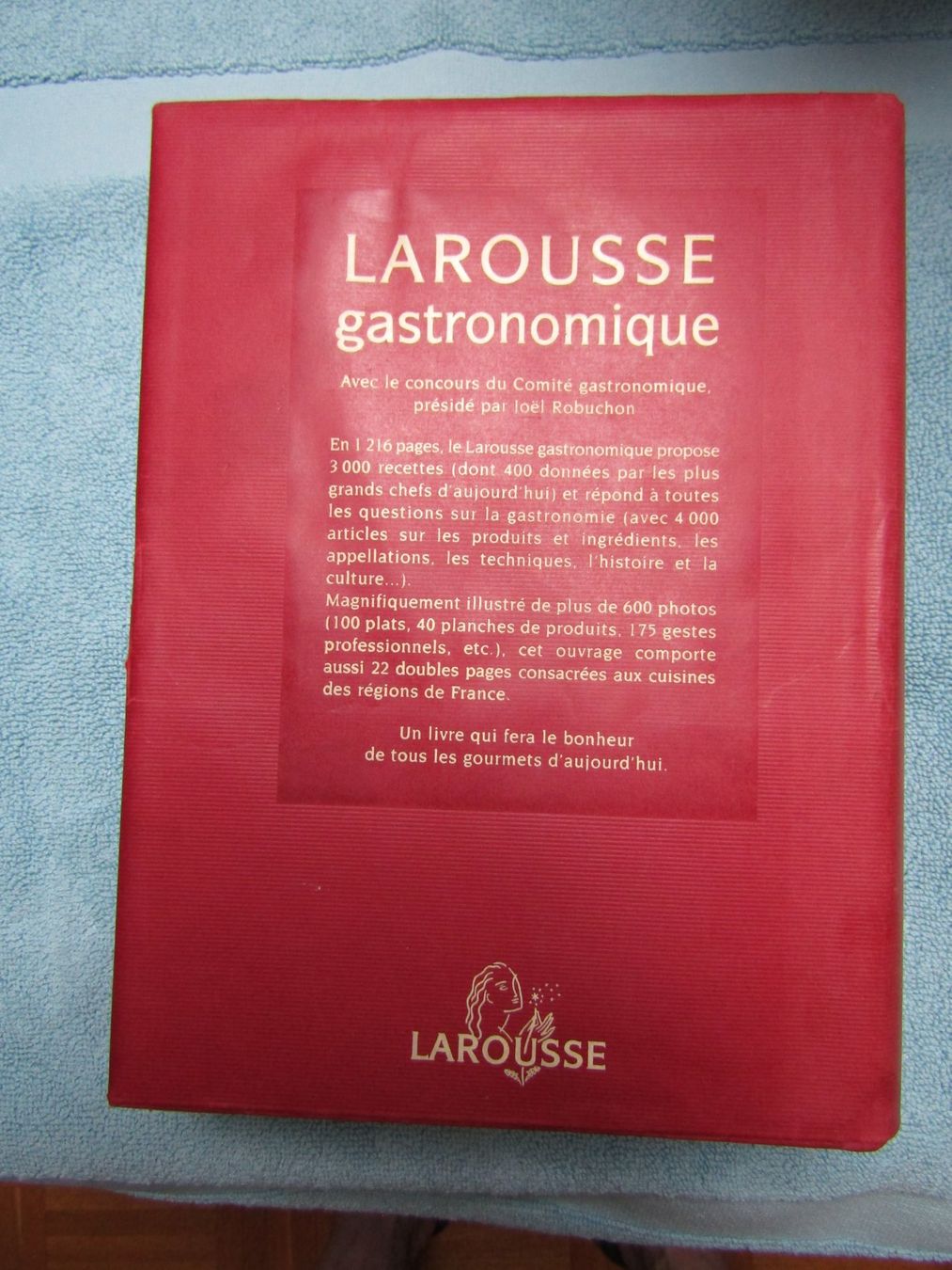 Bücher: Larousse Gastronomique: Livre de cuisine de référence! – Gebraucht aus La Tour-de-Peilz von Pierre25 5