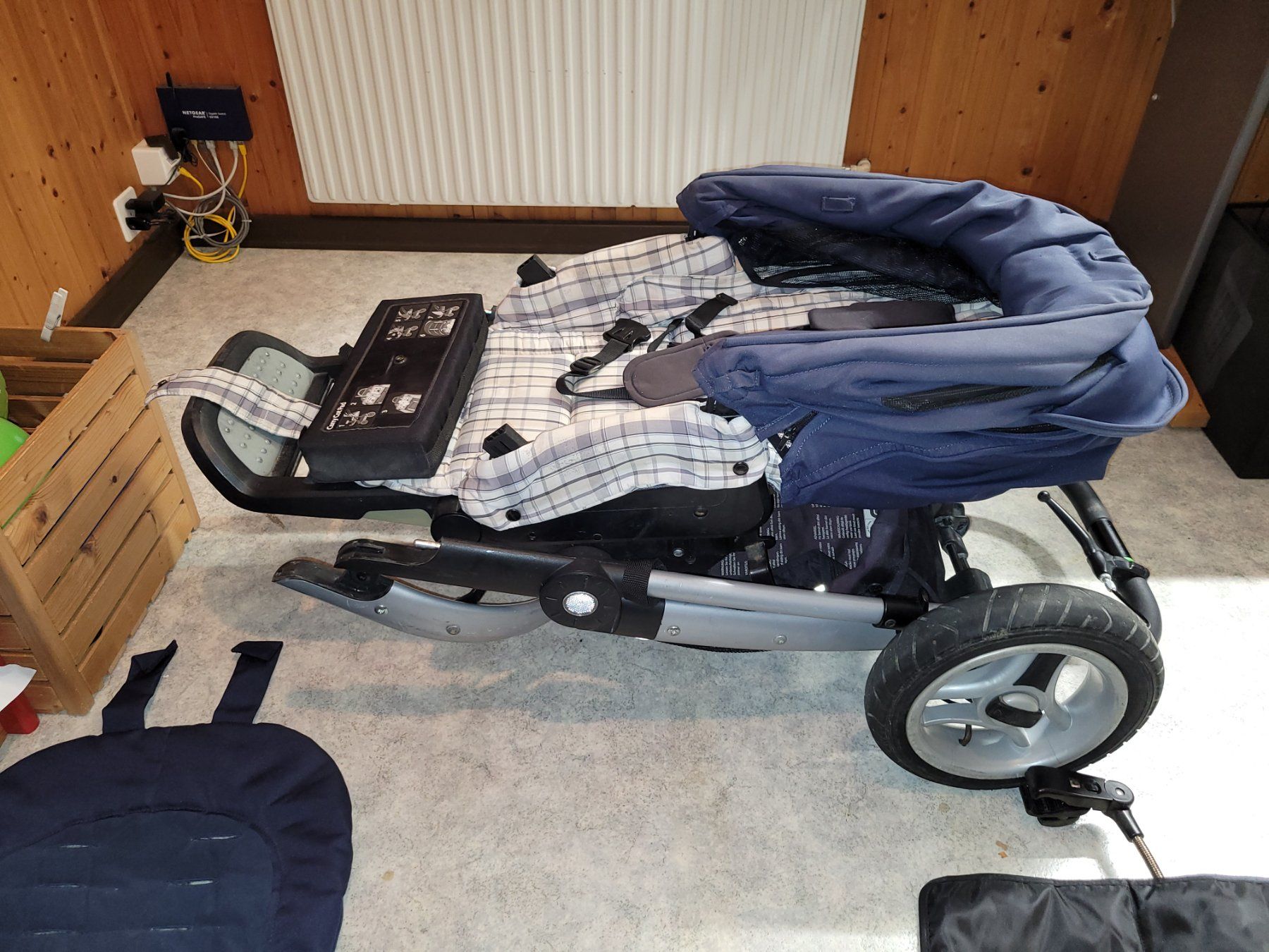 Teutonia Kinderwagen: Teutonia Spirit – Gebraucht aus Münchenbuchsee von Capri2.8 3