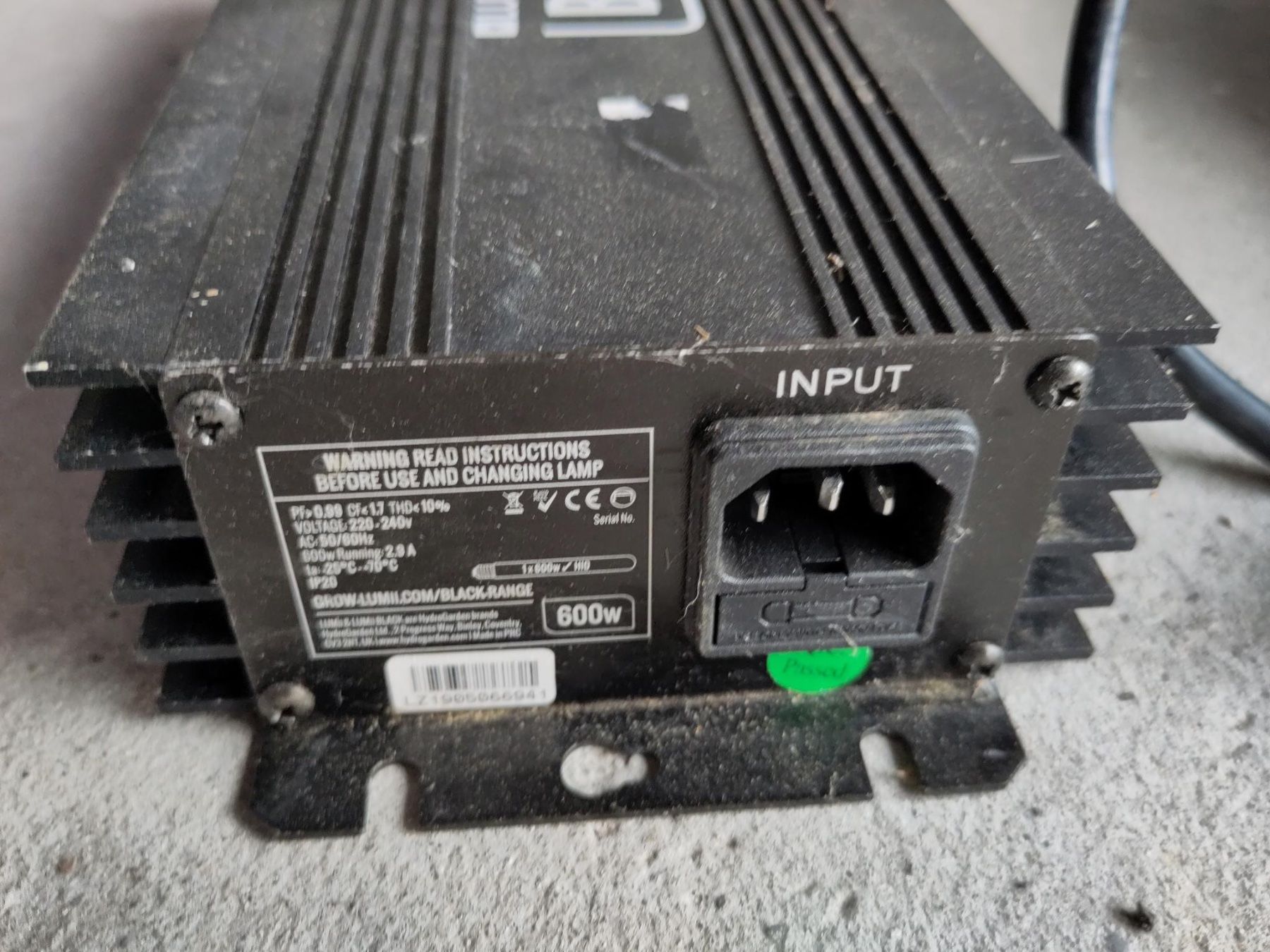 Alimentazione elettrica: Lumi Black Range 600W Grow Ballast – Usato da Capolago venduto da Bomberz 1