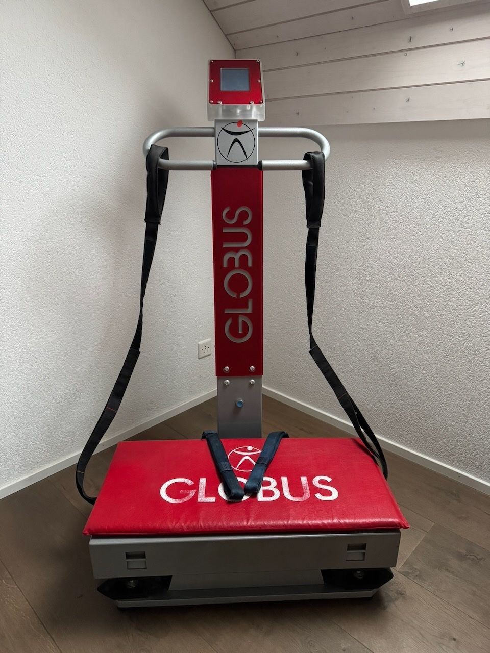 Hometrainer: Profi Vibrationsplatte Globus Physioplate Fit, Physiotherapi – Usato da Goldau venduto da Cenehitsch