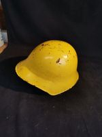 Alter Helm, Alter Zivilschutzhelm, Gelber Helm, Alter Helm