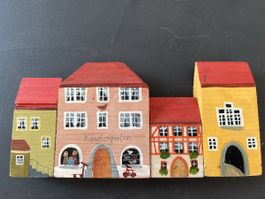 Handbemalte Holzhaus-Sammlung, 4er Set