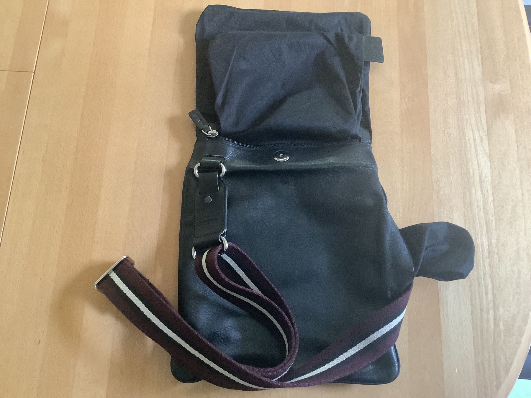 Bally Borse: BALLY Messenger Bag – Usato da Steffisburg venduto da JanaSommer 3