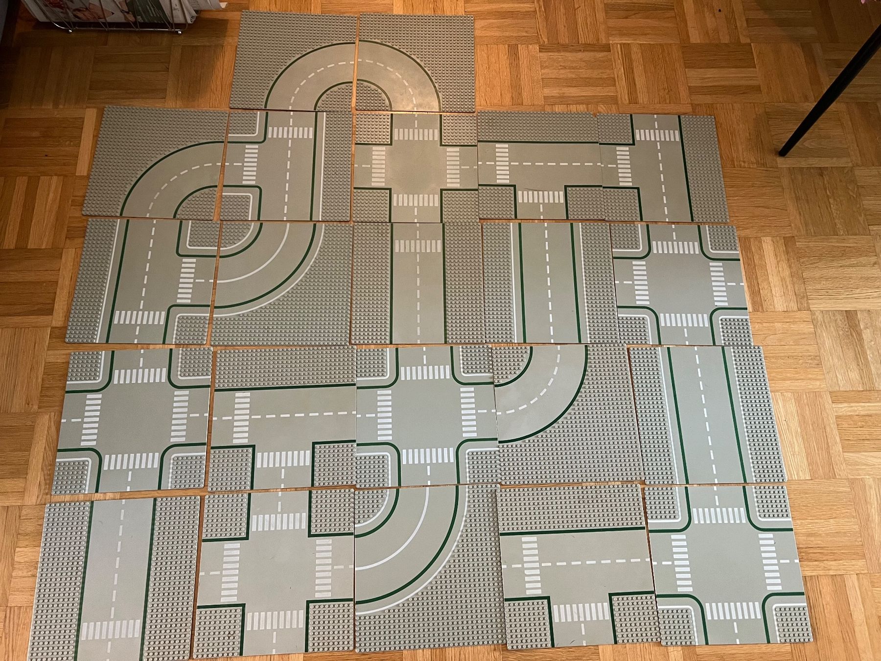 Lego Spielzeuge: LEGO Grundplatten und Strassenplatten – Gebraucht aus Steffisburg von Mamschi 2