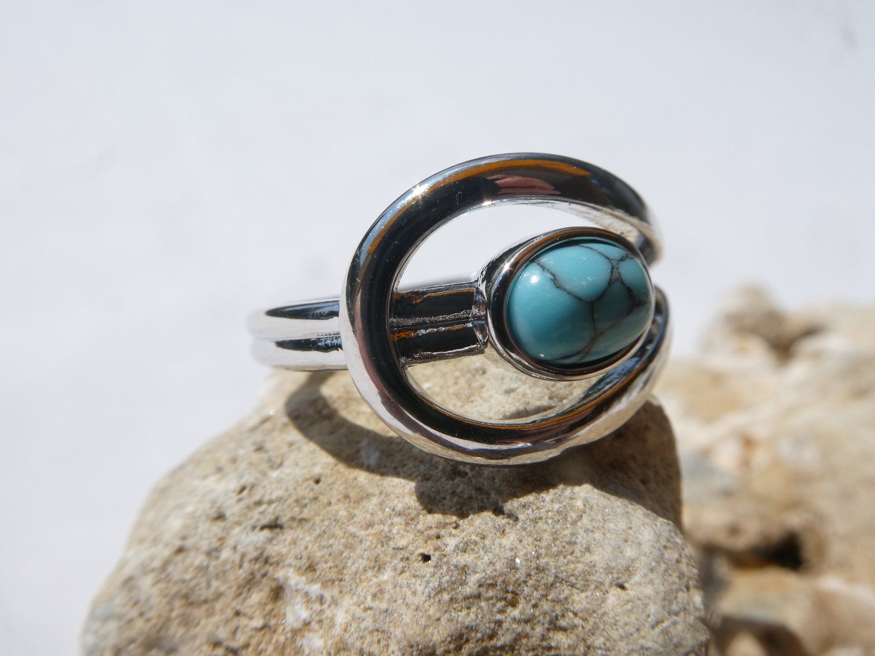 Ringe: Silberfarbener Ring mit synth. Türkis, Gr. 58/59  / NEU – Neu (gemäss Beschreibung) aus Gattikon von kaandooh 3