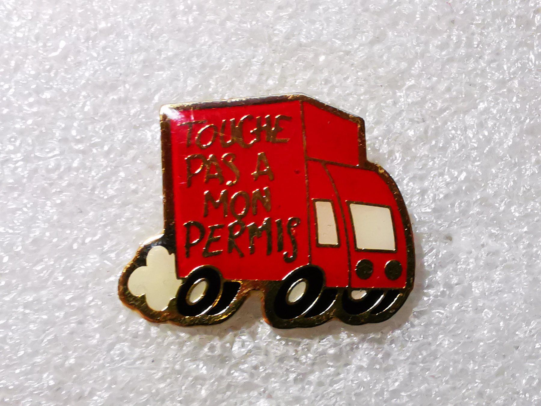 Plaketten & Abzeichen: Ansteckpin 63: LKW – Gebraucht aus Oppligen von Pin-Fall-Shop