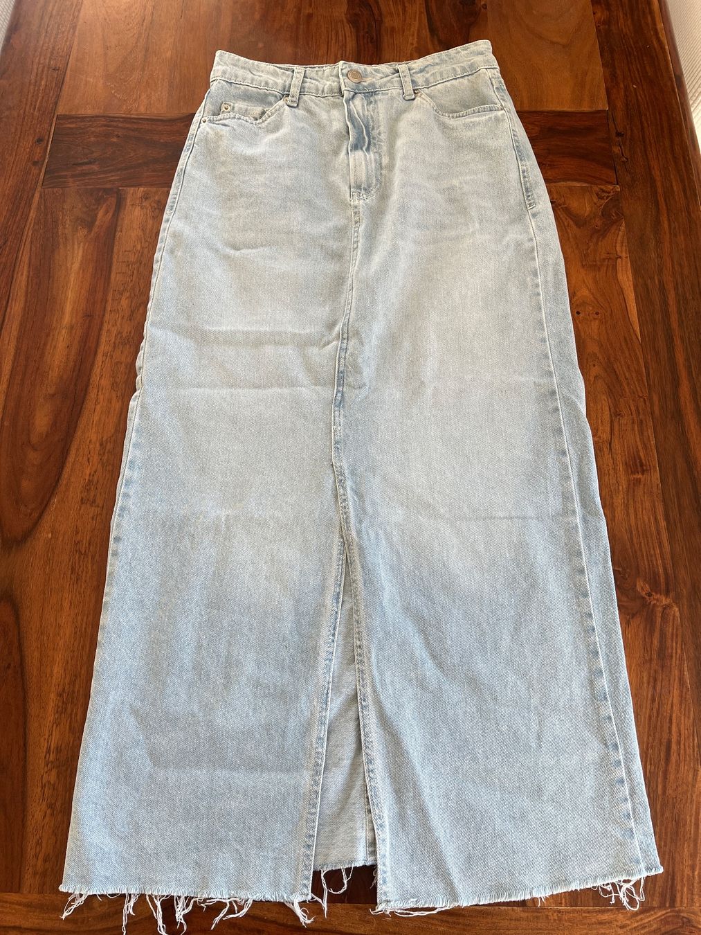 Gonne: Jupe longue en jean bleu clair - Taille S – Usato da Cossonay-Ville venduto da 021epi70