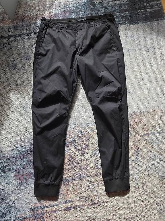 Pantaloni: Pantalons Peak Performance – Usato da Neuchâtel venduto da Cobra44 1