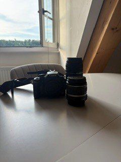 Canon Fotocamera: Canon EOS 1000D + 2 objectifs Canon – Kit complet – Usato da Porrentruy venduto da pas_s95q 3