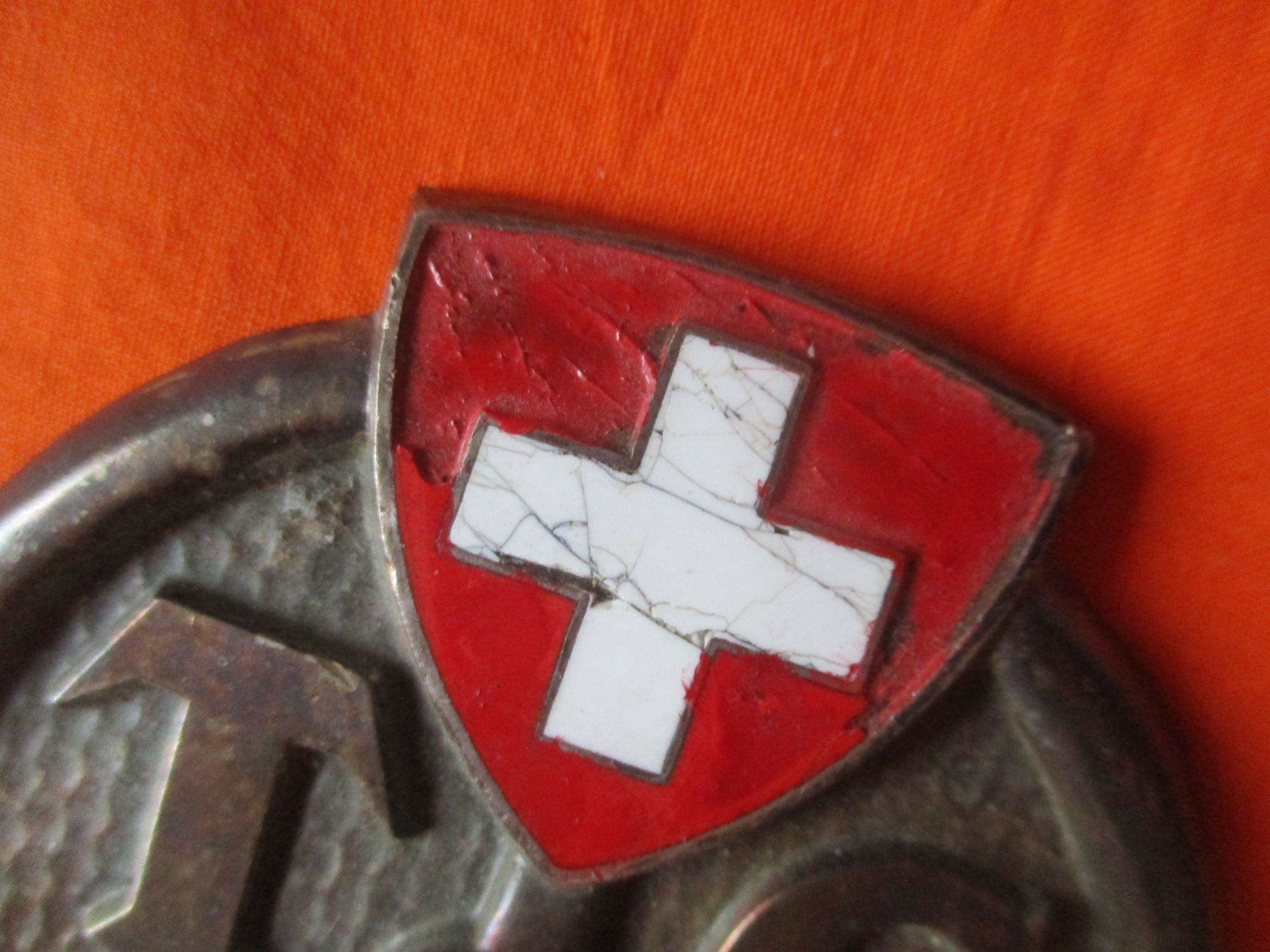 TCS Plaquettes & Badges: TCS Emblem, Oldtimer Autoabzeichen – D'occasion à Birsfelden par alles-muss-raus 1