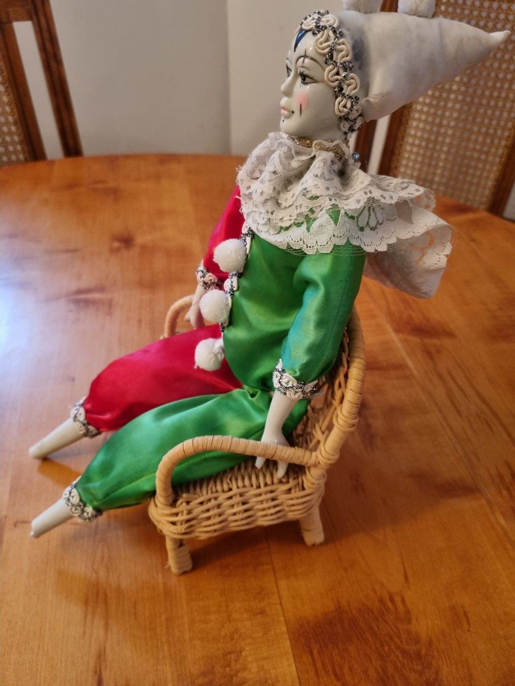 Statuette: Harlequin auf Stuhl – Usato da Fürstenaubruck venduto da PizBeverin2018 1