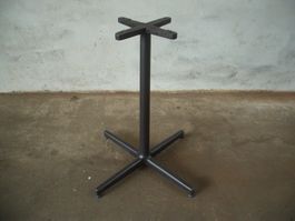 Gussfuss Tischbein  Beinig schwarz mit Stellgleiter