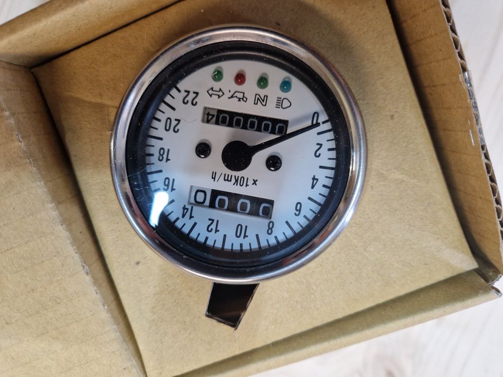 Harley Universal Tacho (Gebraucht) in Noflen BE für CHF 80 – mit ...