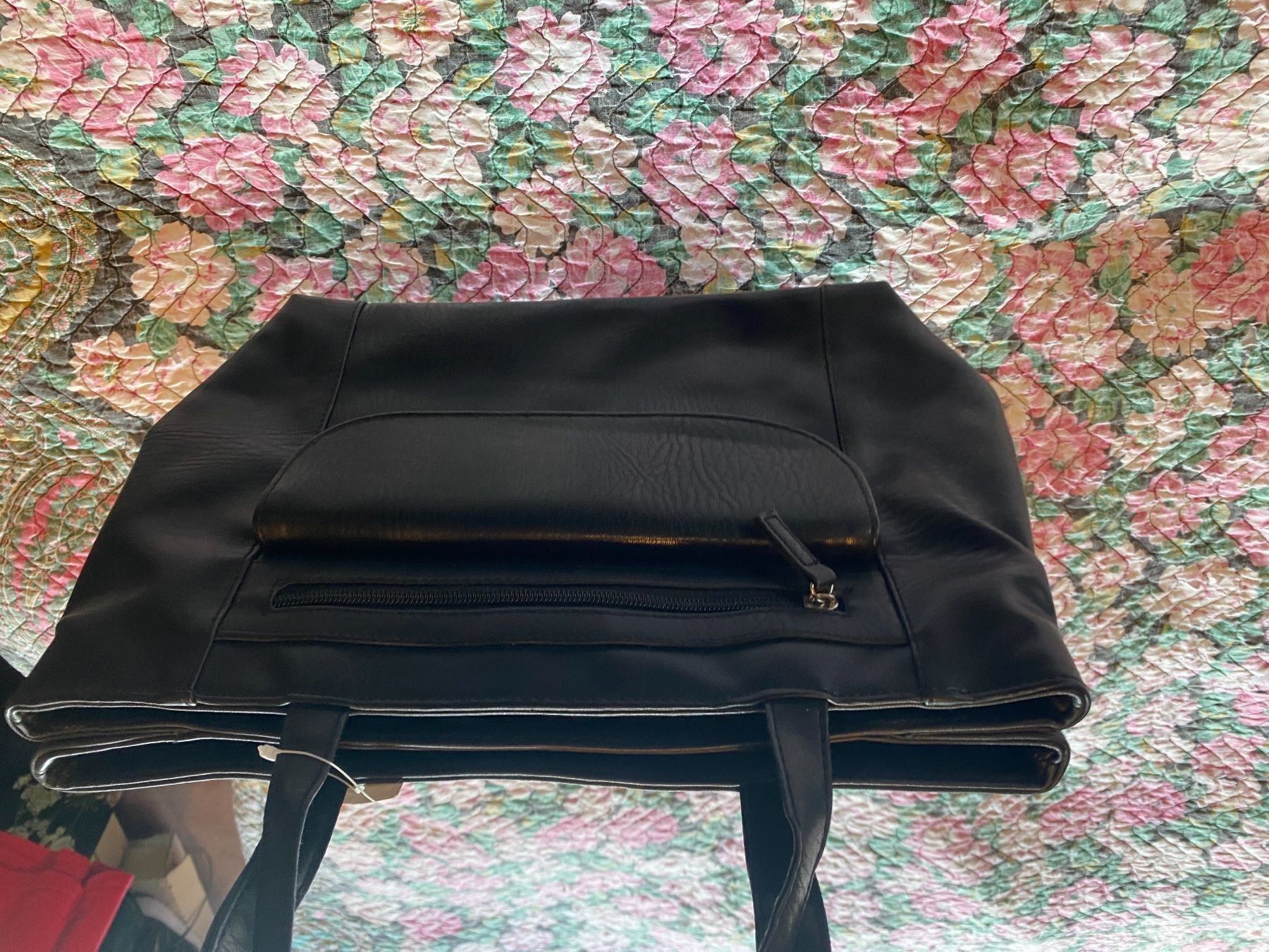 Borse da donna: Neue schwarze Handtasche – Nuovo (secondo la descrizione) da Fischenthal venduto da Victoria_fischenthal 2