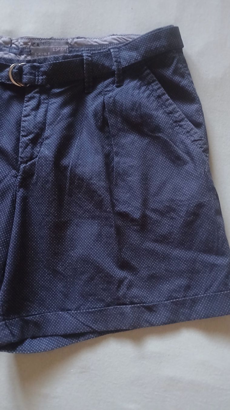 Esprit Hosen: ESPRIT DAMEN SHORT FUNKELBLAU; GRÖSSE EU 42 – Gebraucht aus Villa Luganese von luxlady 3