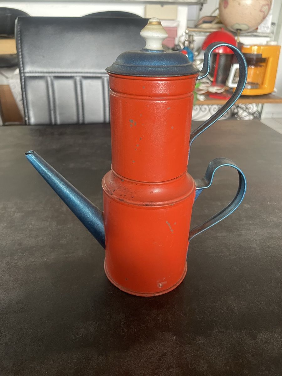 Macchine per caffè & Macchine per espresso: Cafetière Ancienne en Métal – Usato da Vallamand venduto da Bricbracbroc82 2