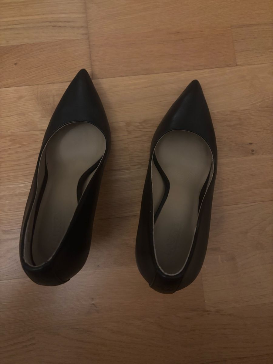 Ralph Lauren Scarpe da donna: Schwarze Leder Pumps von Ralph Lauren – Nuovo (secondo la descrizione) da Zumikon venduto da lar_h5tb 6