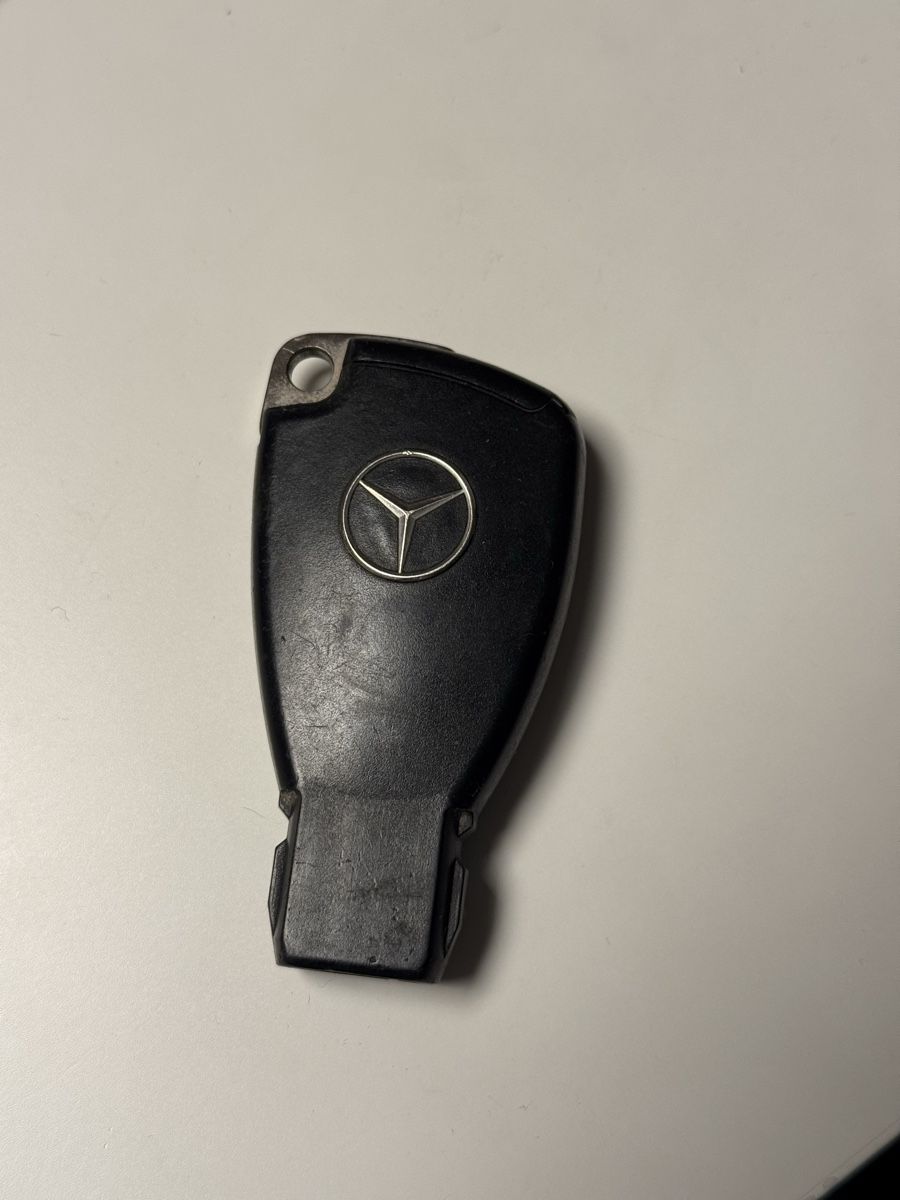 Mercedes-Benz Chiavi: Chiavi Mercedes – Usato da Chiasso venduto da vav_l9h2