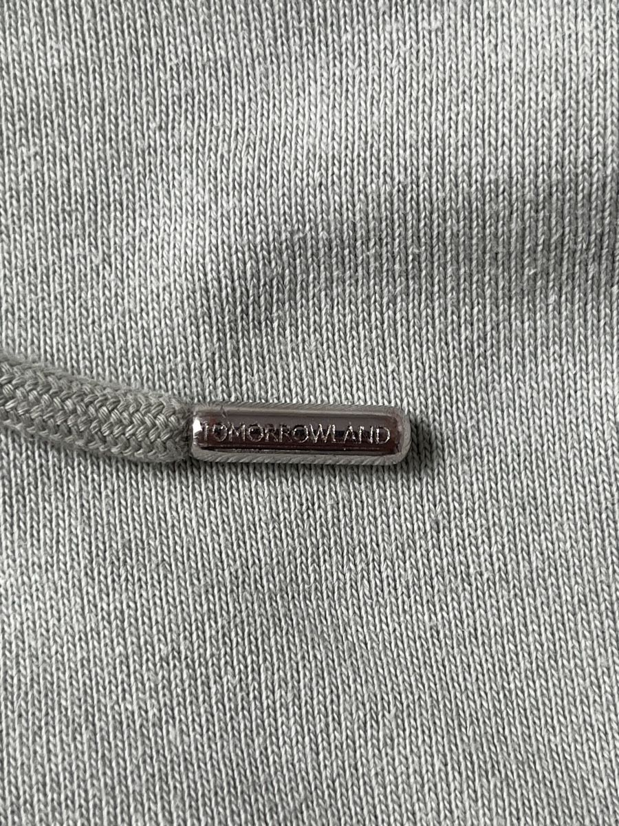 Pullover & Sweatshirts: Tomorrowland Pullover – Neu (gemäss Beschreibung) aus Lupsingen von sil_l6wg 5