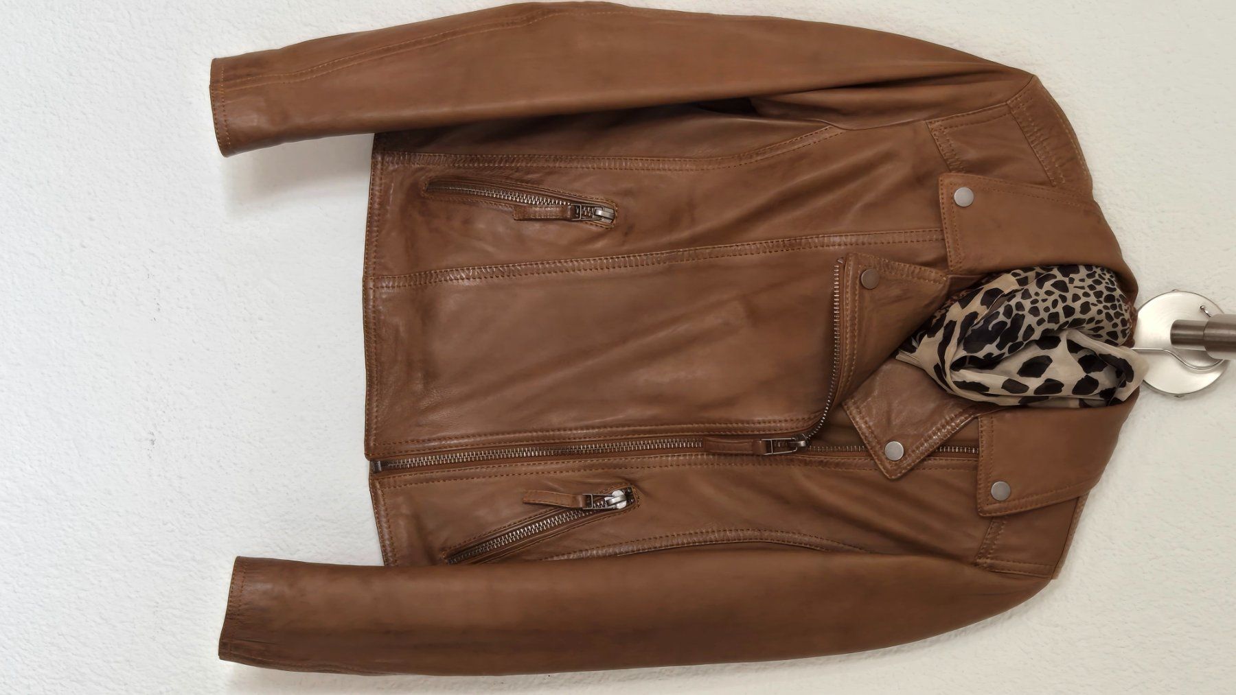 Jacken: Leder Jacke von Ockwood – Gebraucht aus Rapperswil sg von Eunmee.zimmermann