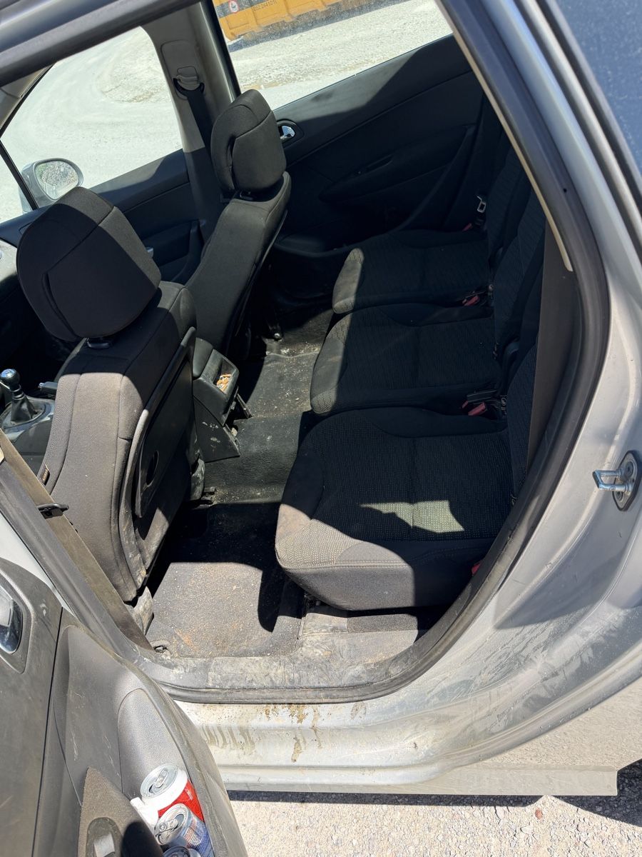 Peugeot Automobili: Peugeot 308 1.6 Diesel 2010 – Usato da Mollis venduto da BSL10 7