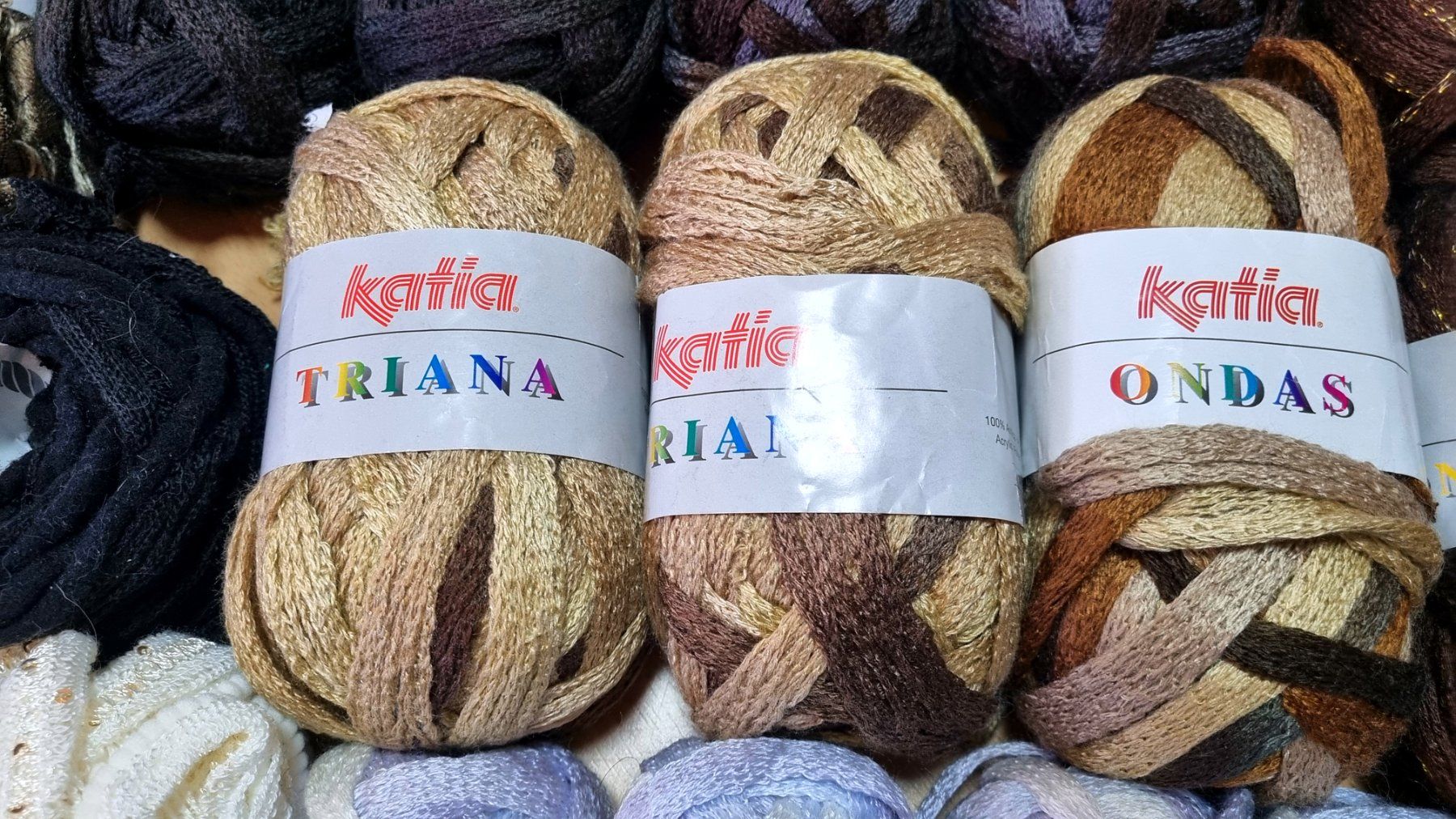 Wolle: 19 Knäuel Strickgarn / Schalstrickgarn – Neu (gemäss Beschreibung) aus Effretikon von lenalisa63 4