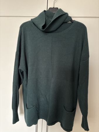 Dunkelgrüner Strickpullover mit Rollkragen, Grösse M