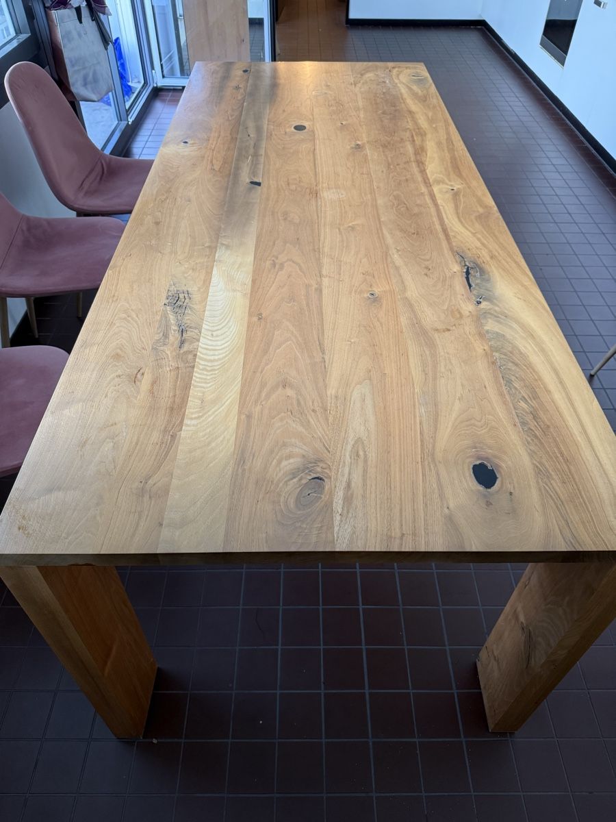 Tables: Holztisch – D'occasion à Zürich par chi_cg6r