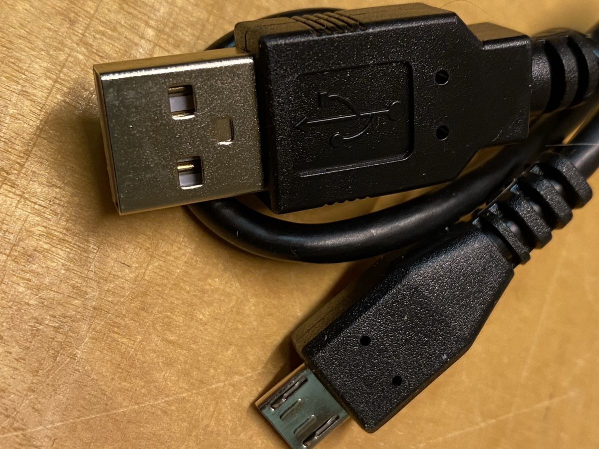 Cavi: USB Kabel, USB auf Mini-USB, nie gebraucht – Nuovo (secondo la descrizione) da St.Gallen venduto da kingsamas 1