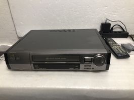 Videorecorder Jvc  HR-E249    inkl Converter Scart > hdmi
