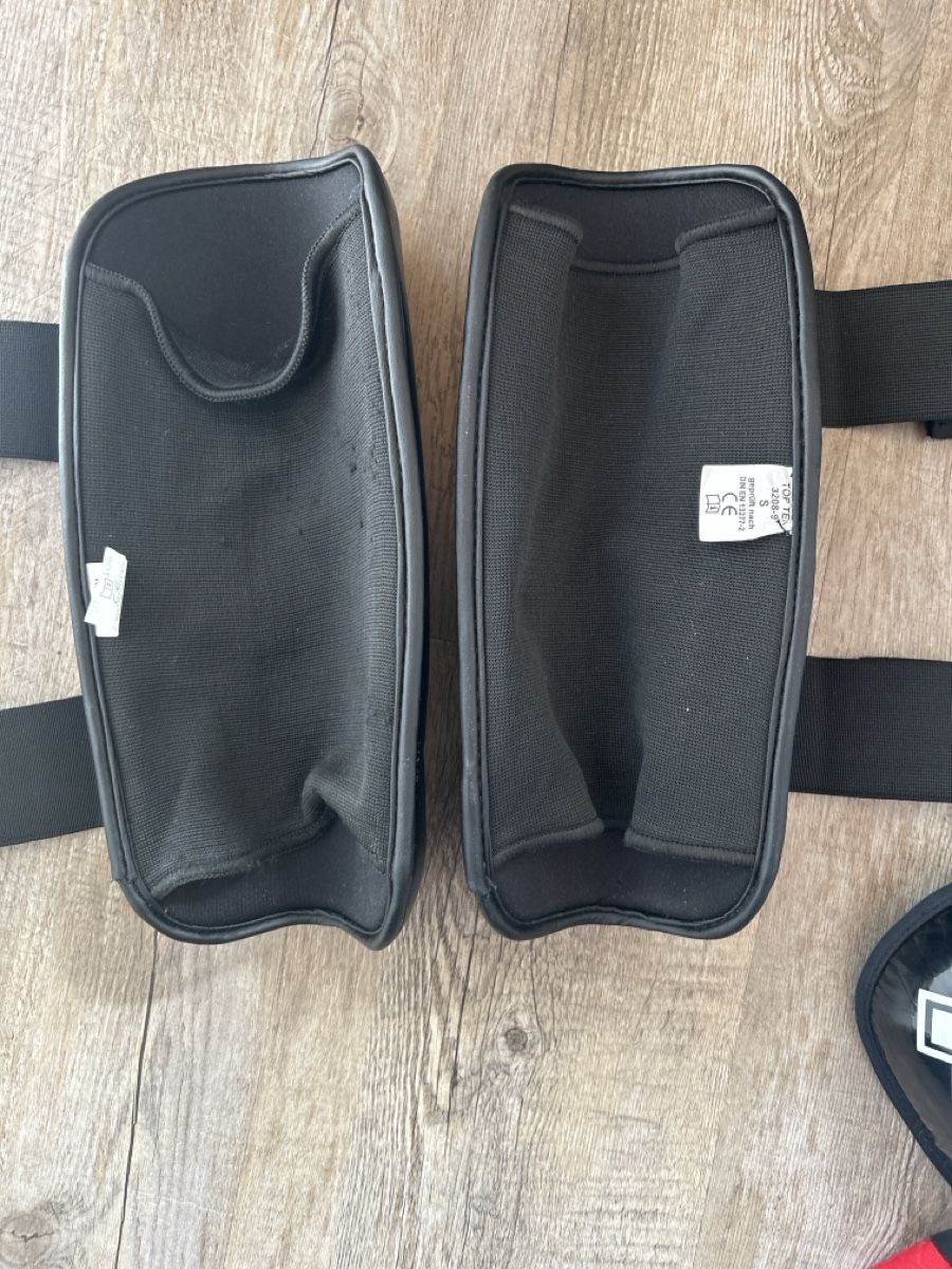 Kinderhandschuhe: Kick Box ausrüstung – Gebraucht aus Leimbach AG von brebi 2