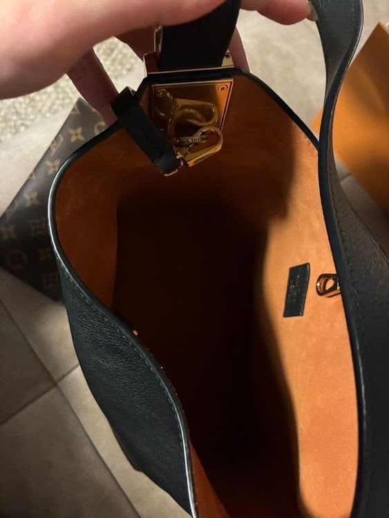 Louis Vuitton Taschen für Damen: Louis Vuitton Key Hobo PM – Neu (gemäss Beschreibung) aus Oberwil BL von Tince27 8