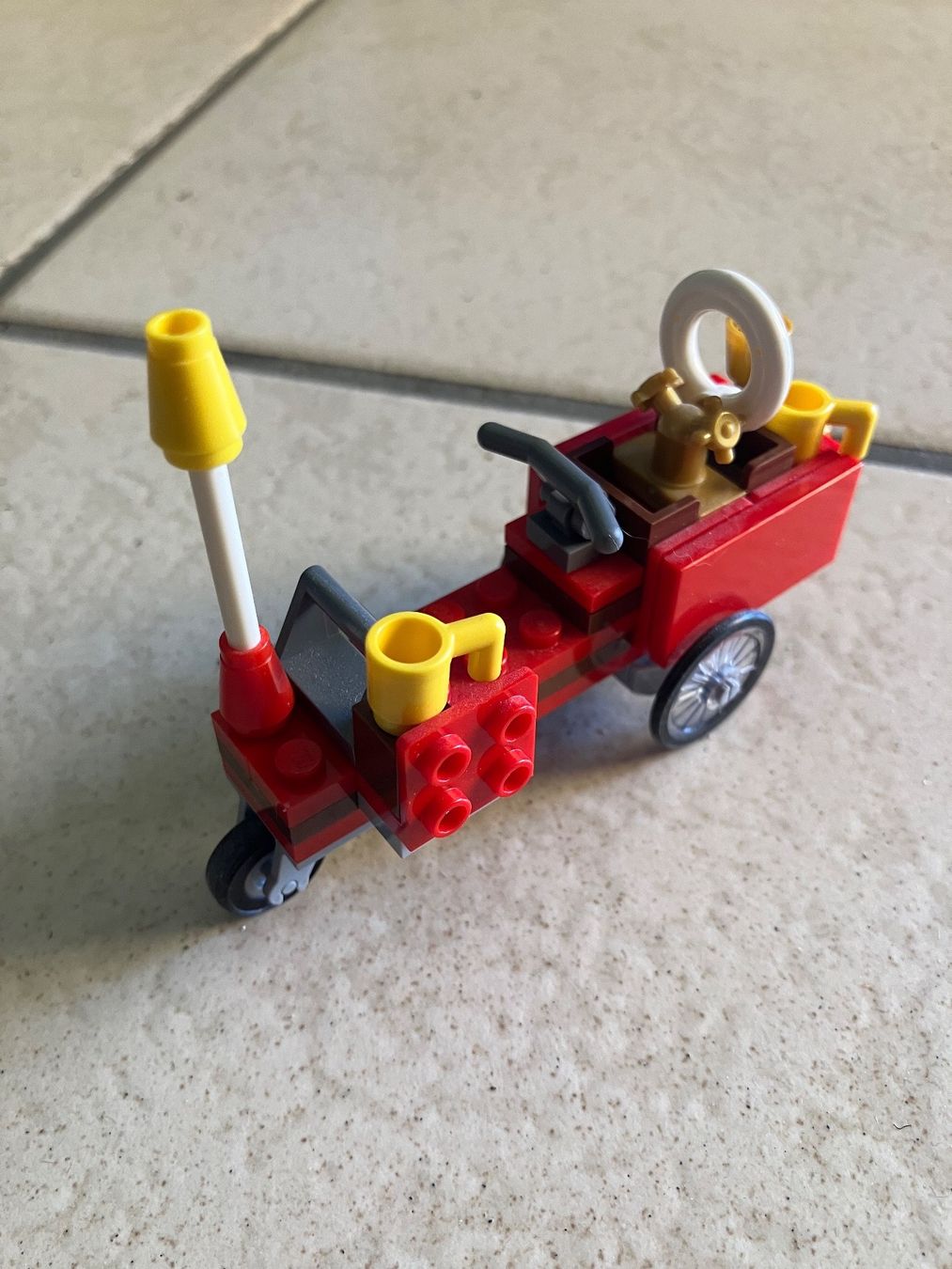 Lego Jeux de construction: Lego - divers véhicules – D'occasion à Chavannes-des-Bois par mai_pfq6 7