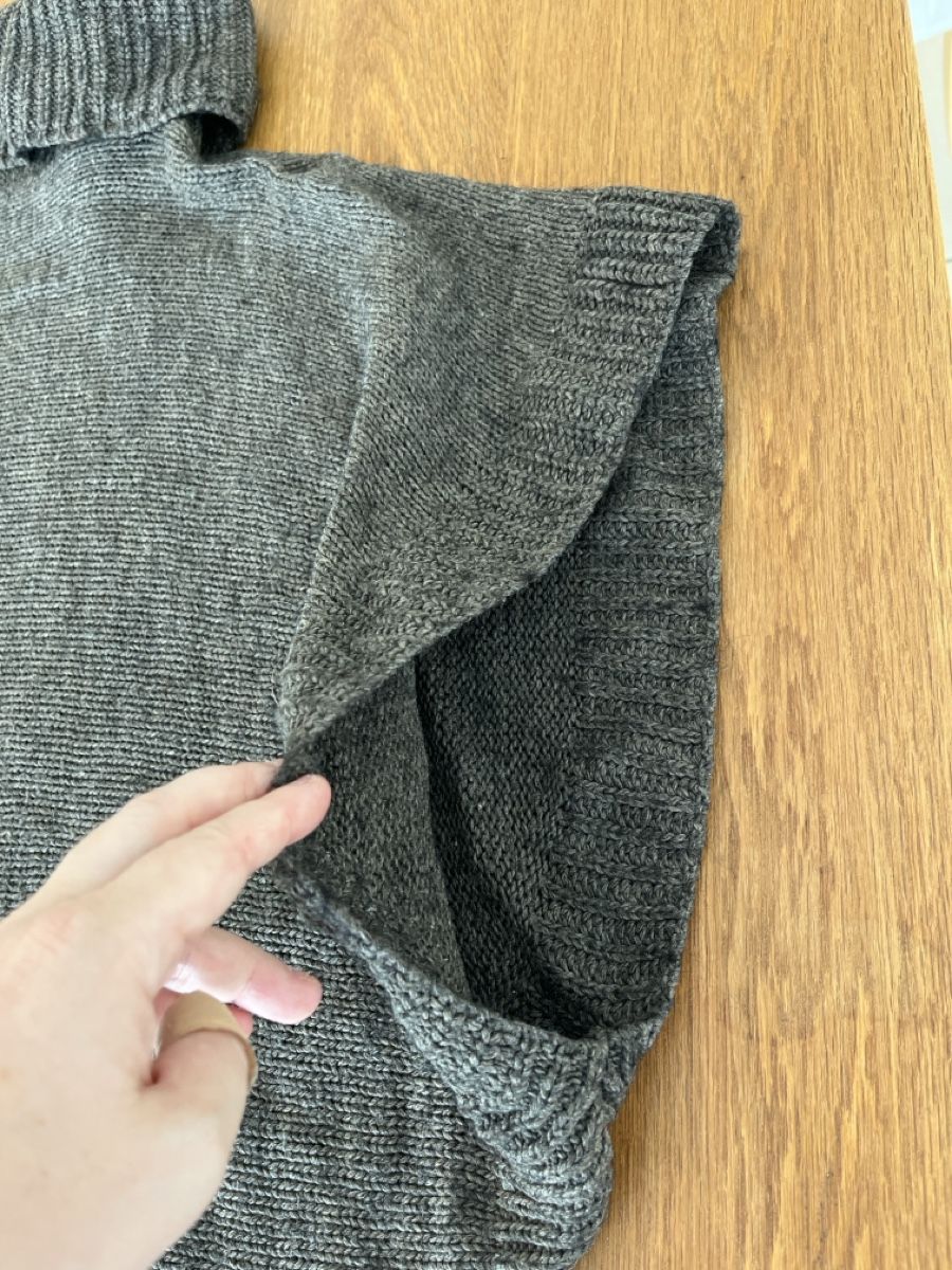 Maglioni & Felpe: Oversized sleeveless grey sweater – Usato da Liestal venduto da Parsons_store 2
