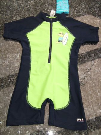 UVP Badeanzug Sonnenschutz NEU Knaben 86 Surfing Frosch